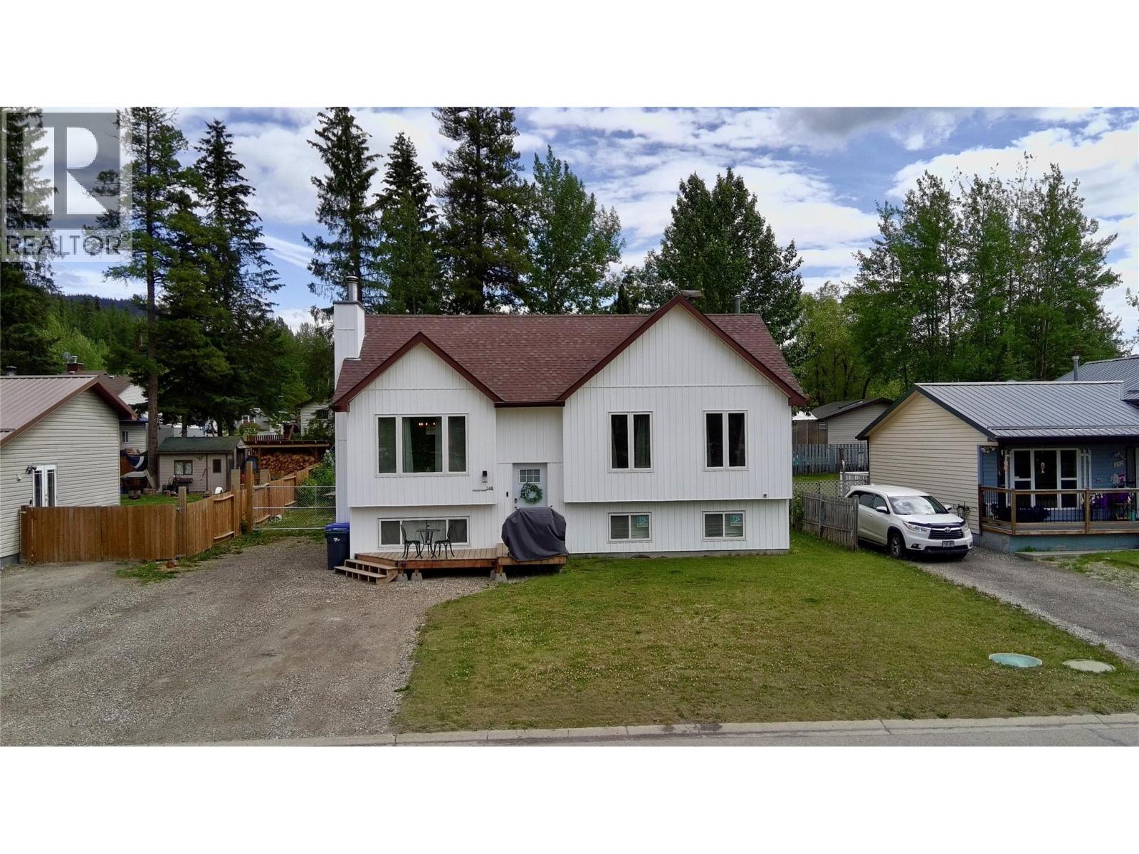 248 MURRAY Drive, Tumbler Ridge, British Columbia