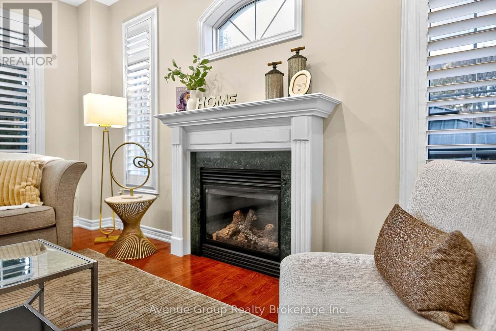 16 Caprara Crescent, Markham, Ontario  L6B 0B7 - Photo 8 - N12905082