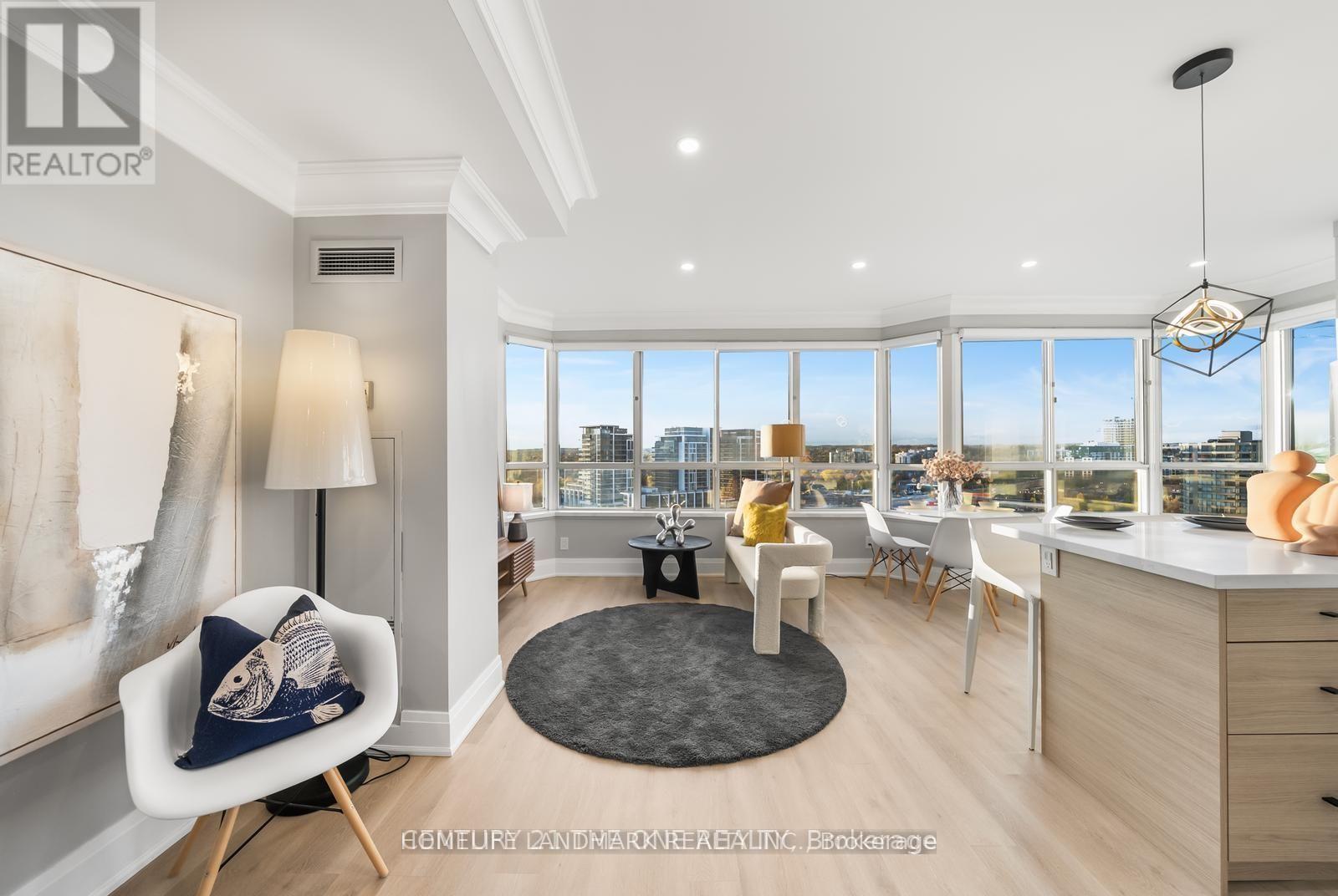 Ph03 - 33 Weldrick Road E, Richmond Hill, Ontario  L4C 8W4 - Photo 4 - N12905096