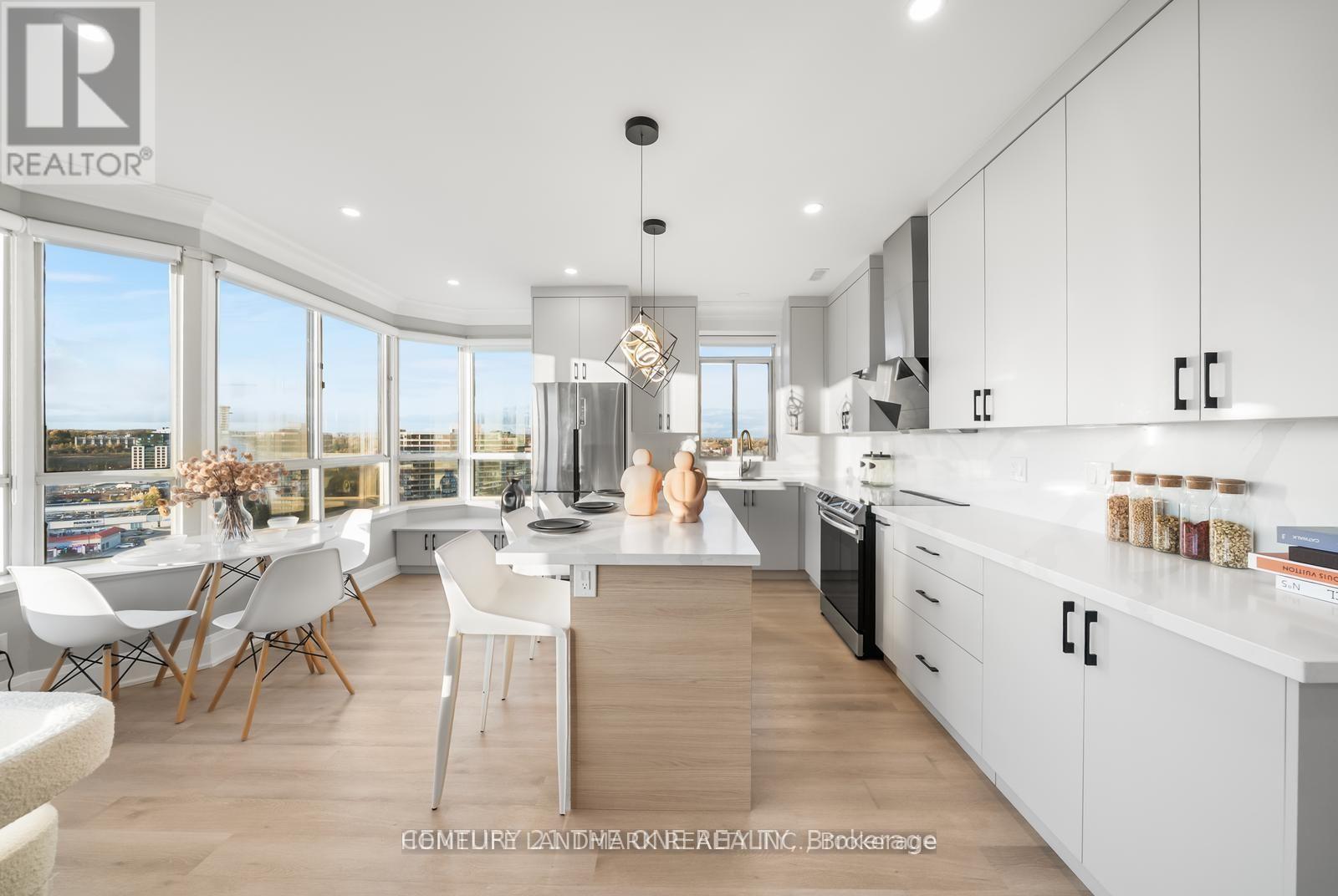 Ph03 - 33 Weldrick Road E, Richmond Hill, Ontario  L4C 8W4 - Photo 5 - N12905096