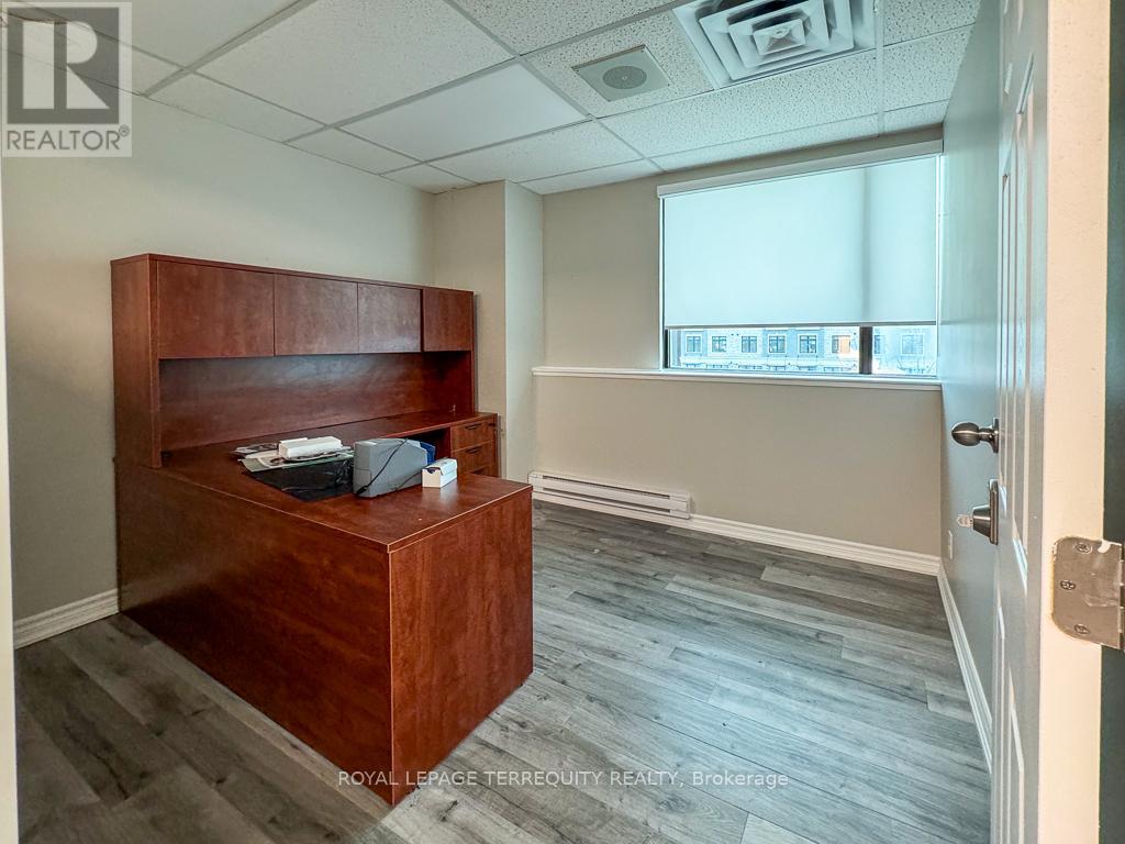 201 - 5402 Main Street, Whitchurch-Stouffville (Stouffville), Ontario  L4A 1H3 - Photo 10 - N12905178