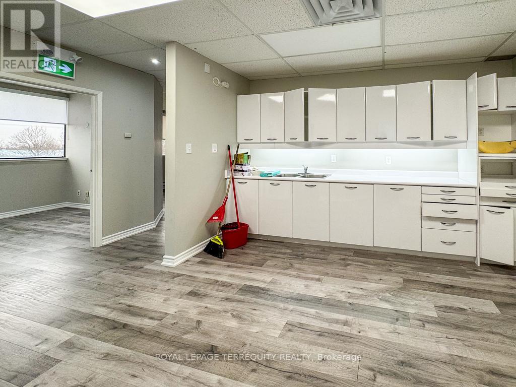 201 - 5402 Main Street, Whitchurch-Stouffville (Stouffville), Ontario  L4A 1H3 - Photo 22 - N12905178