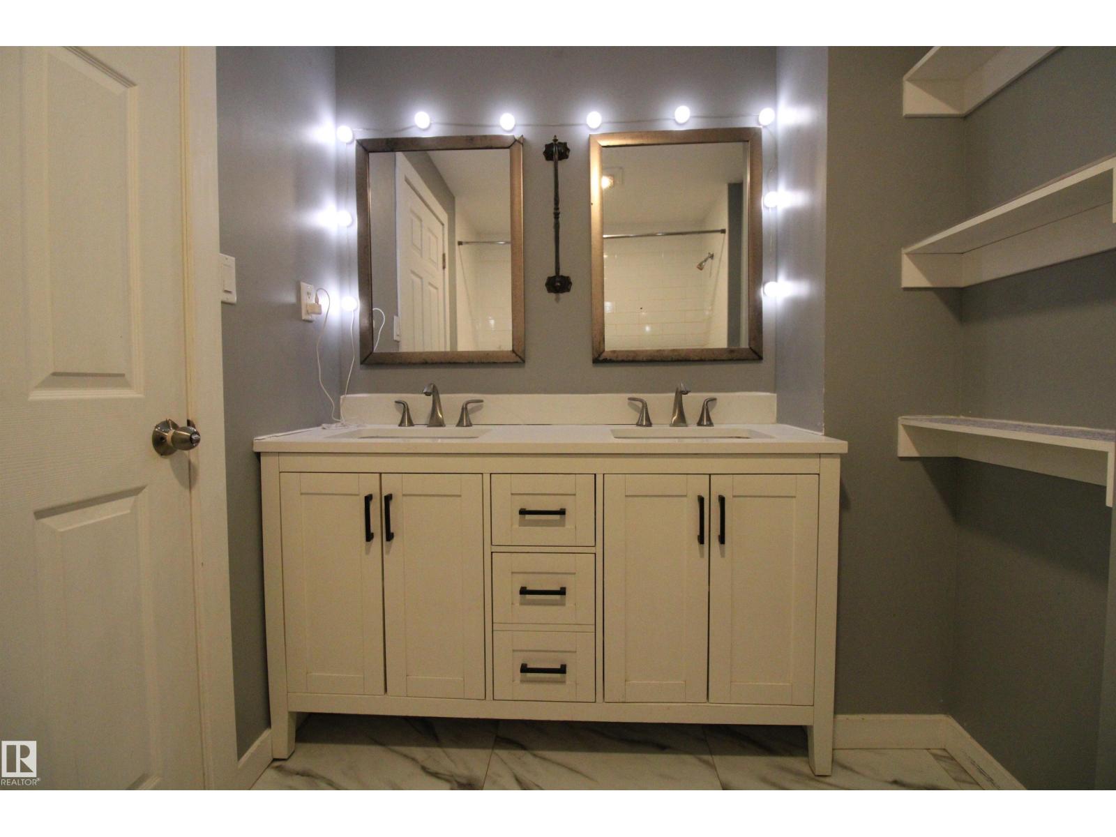 Unknown Address, ,     - Photo 25 - E4478484