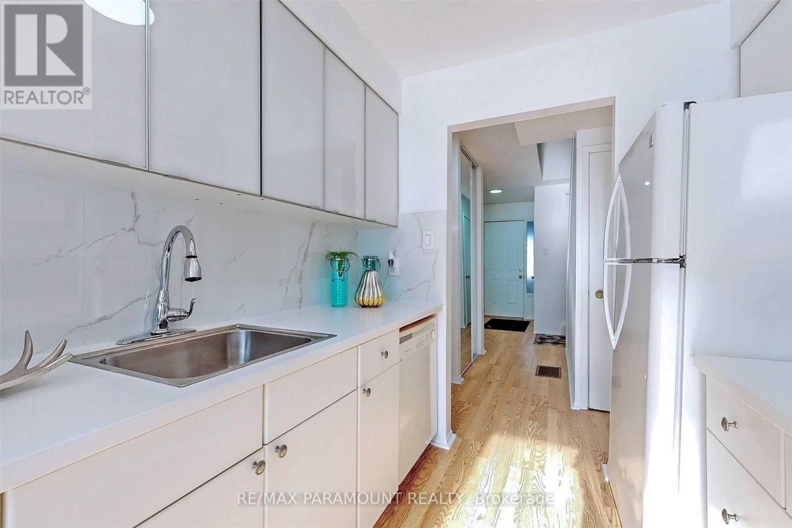 57 Royal Salisbury Way, Brampton (Madoc), Ontario  L6V 3J3 - Photo 15 - W12905152