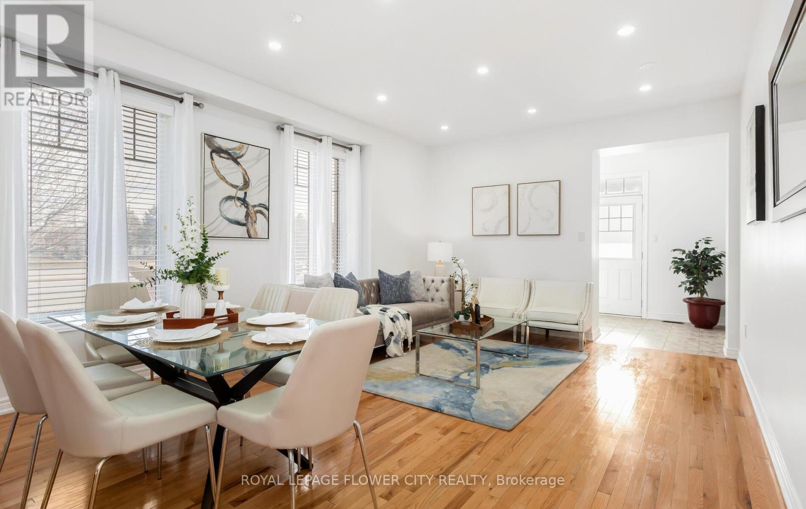 2 Archville Street, Brampton, Ontario  L6Y 5Y5 - Photo 4 - W12905156