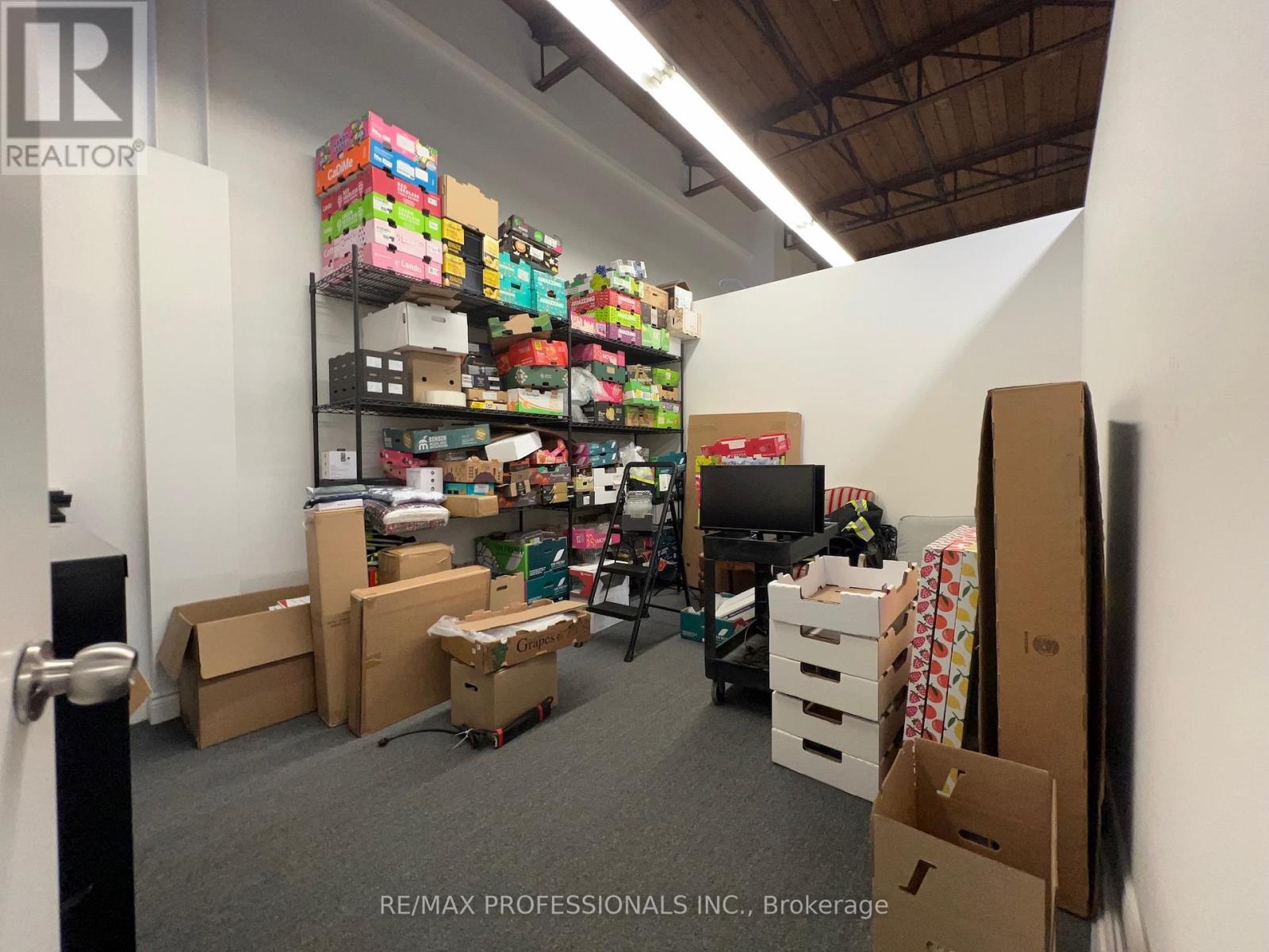 130 North Queen Street, Toronto, Ontario  M8Z 2E4 - Photo 9 - W12905242