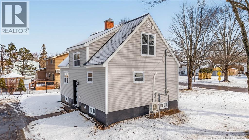 54 Duke Street, St. Stephen, New Brunswick  E3L 2H3 - Photo 4 - NB135257
