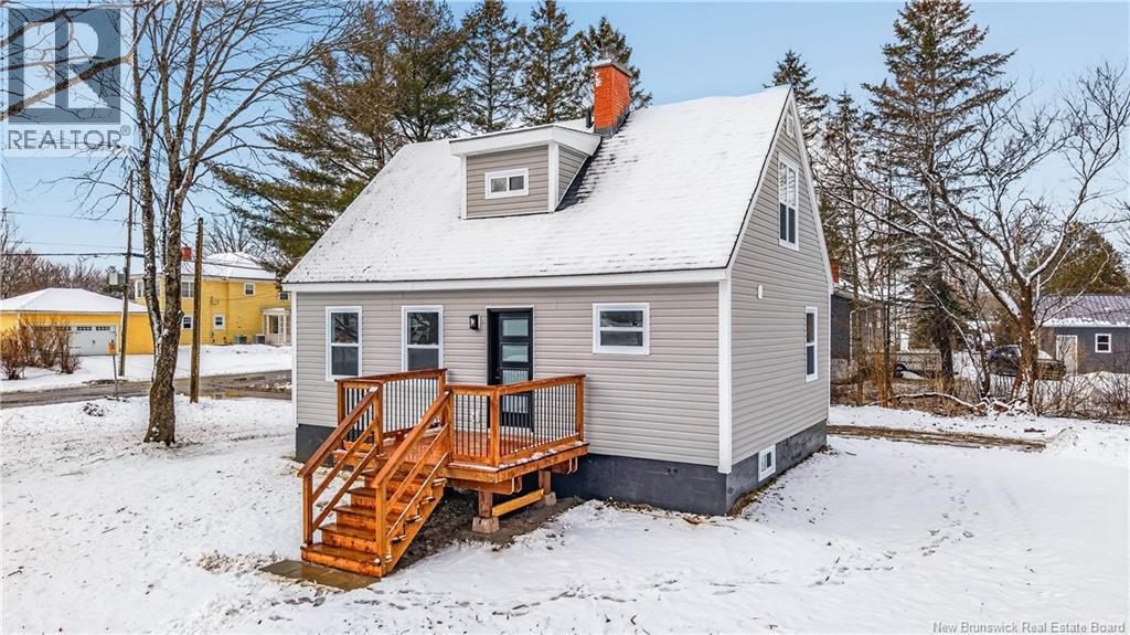 54 Duke Street, St. Stephen, New Brunswick  E3L 2H3 - Photo 1 - NB135257