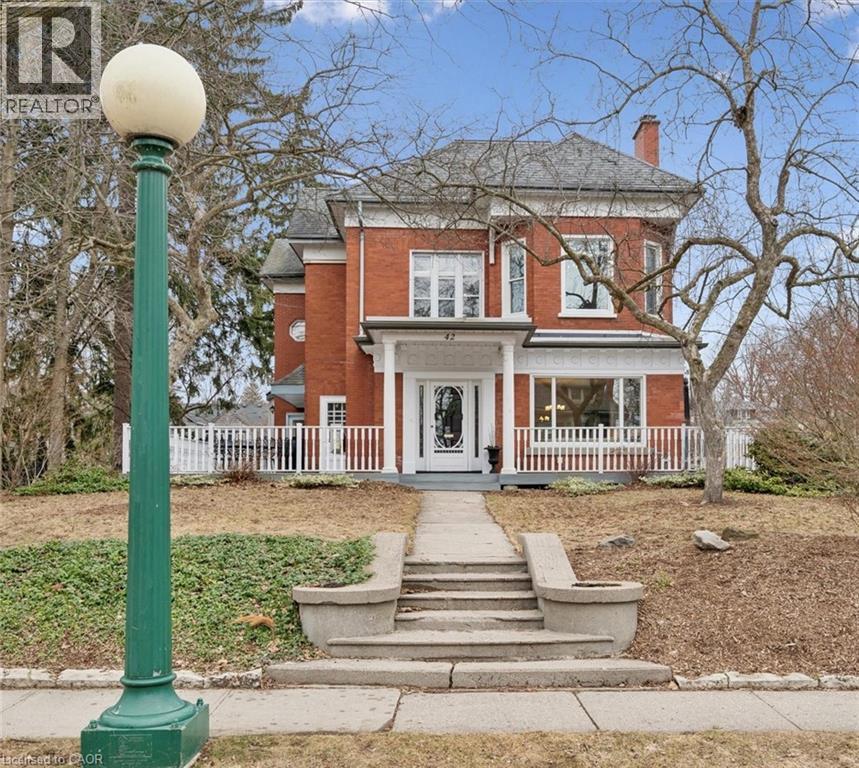 42 LANSDOWNE Road N, Cambridge, Ontario