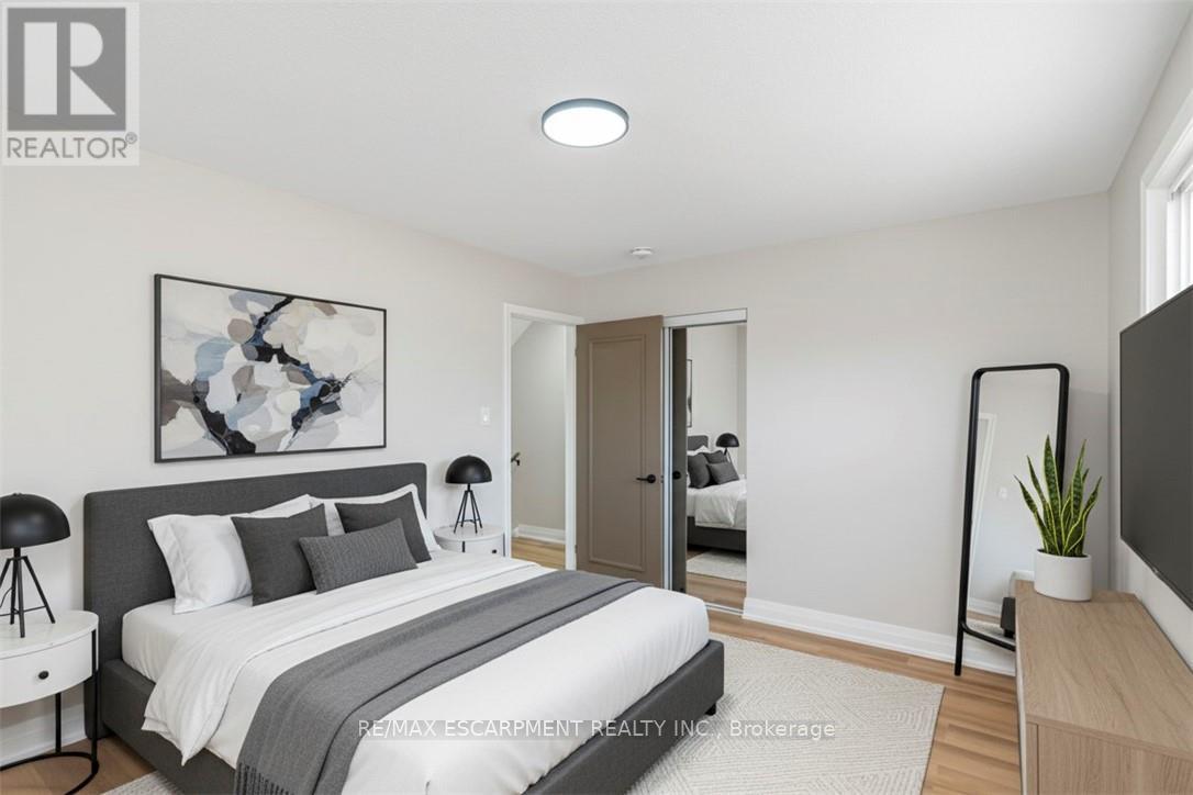 2 Country Club Drive, Hamilton, Ontario  L8K 5W2 - Photo 23 - X12905116