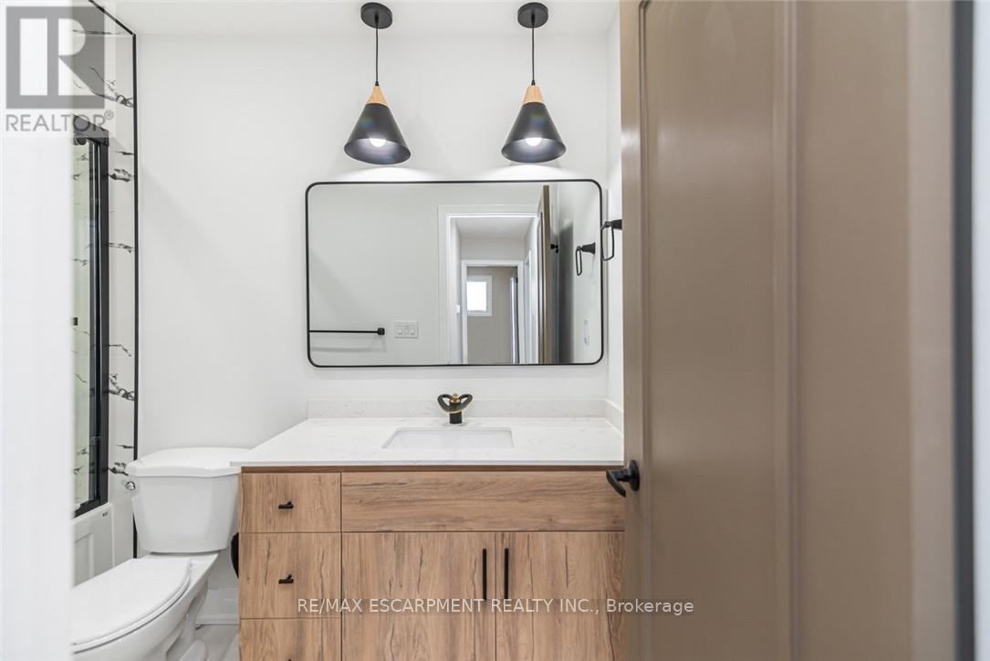 2 Country Club Drive, Hamilton, Ontario  L8K 5W2 - Photo 26 - X12905116