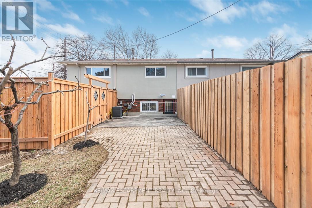 2 Country Club Drive, Hamilton, Ontario  L8K 5W2 - Photo 37 - X12905116