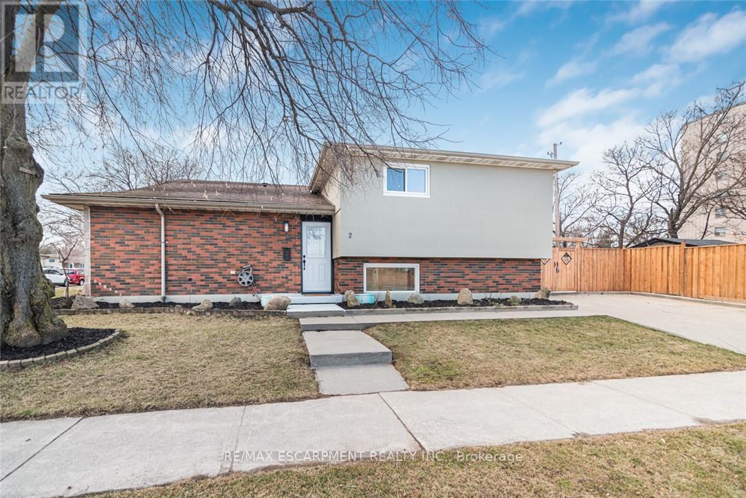 2 Country Club Drive, Hamilton, Ontario  L8K 5W2 - Photo 7 - X12905116