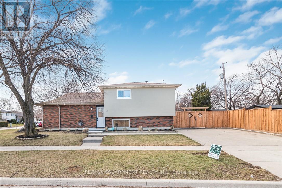 2 Country Club Drive, Hamilton, Ontario  L8K 5W2 - Photo 8 - X12905116