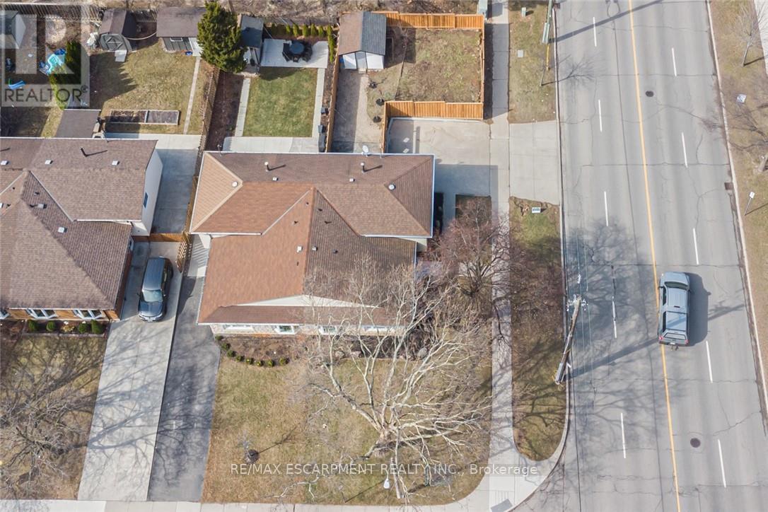 2 Country Club Drive, Hamilton, Ontario  L8K 5W2 - Photo 9 - X12905116