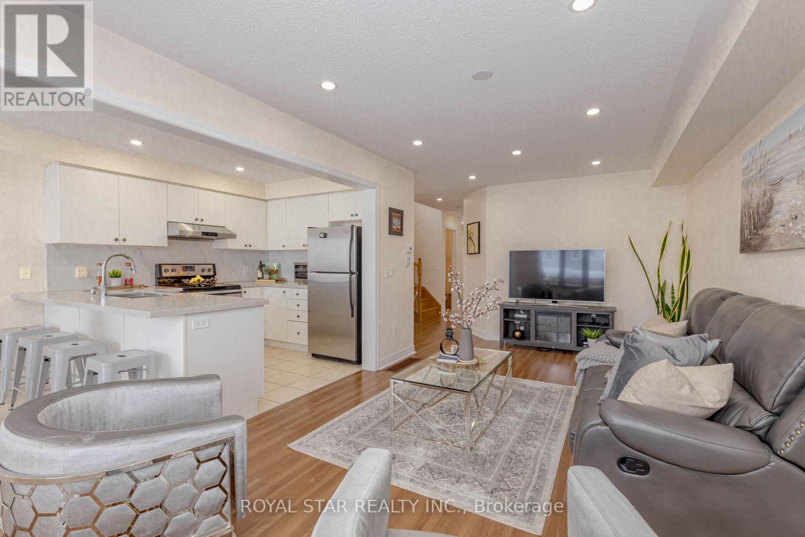 877 Cook Crescent, Shelburne, Ontario  L9V 3V1 - Photo 11 - X12905162