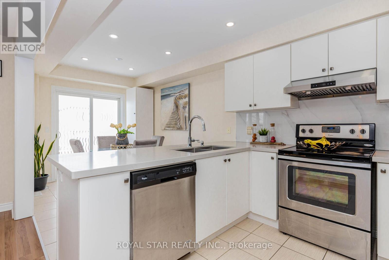 877 Cook Crescent, Shelburne, Ontario  L9V 3V1 - Photo 18 - X12905162