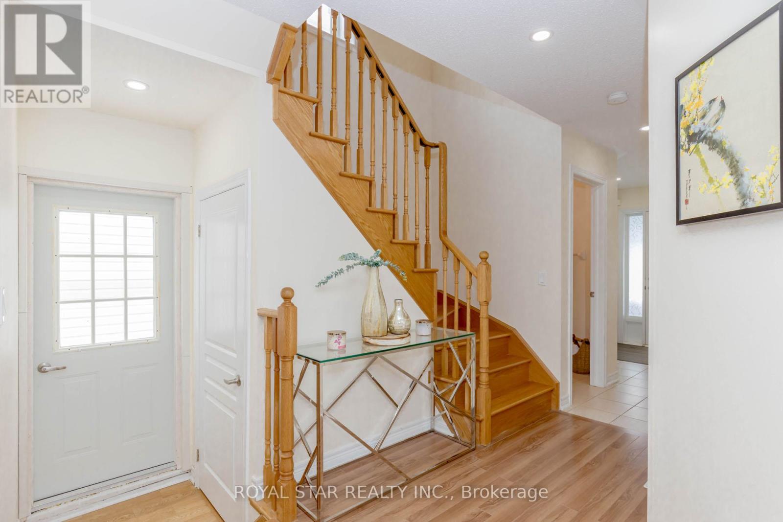 877 Cook Crescent, Shelburne, Ontario  L9V 3V1 - Photo 8 - X12905162