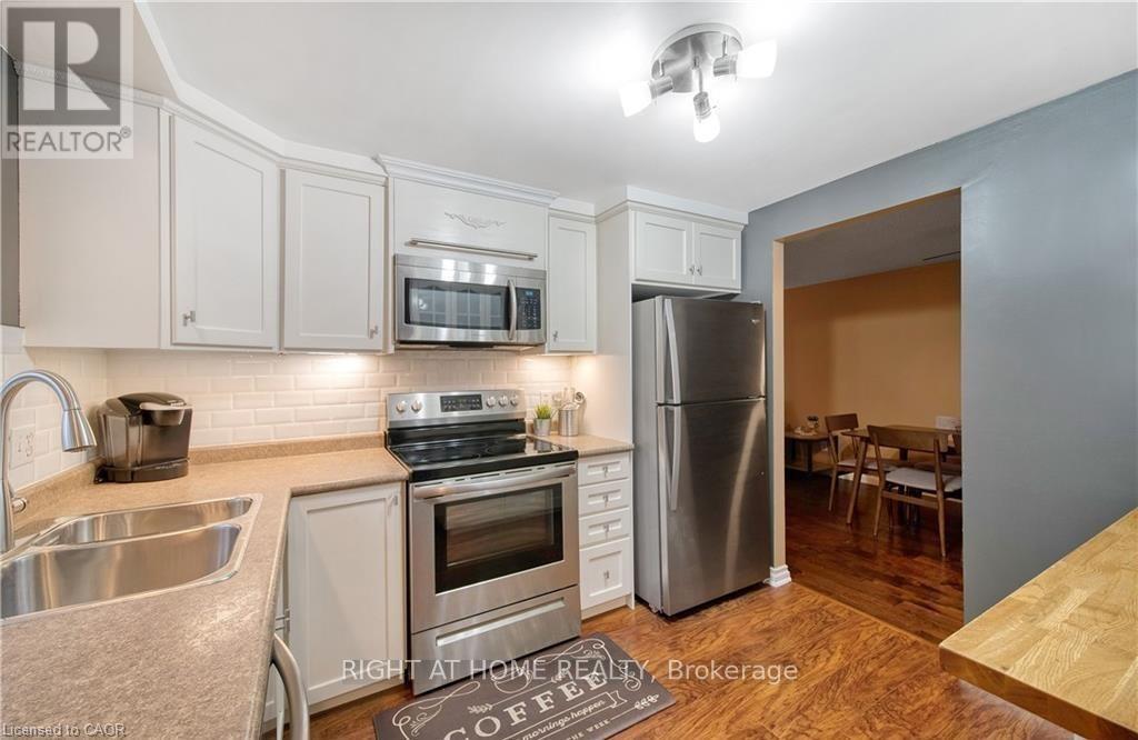 6 Bardadyn Court, St. Catharines, Ontario  L2N 6R2 - Photo 8 - X12905170