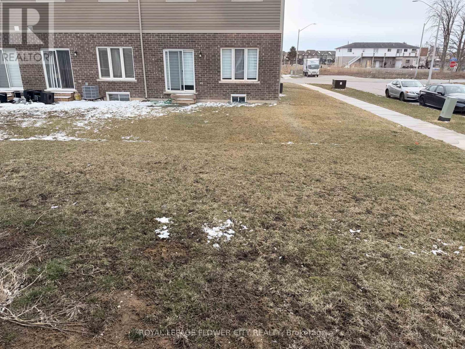 139 Sunflower Place, Welland, Ontario  L3C 0H9 - Photo 11 - X12905252