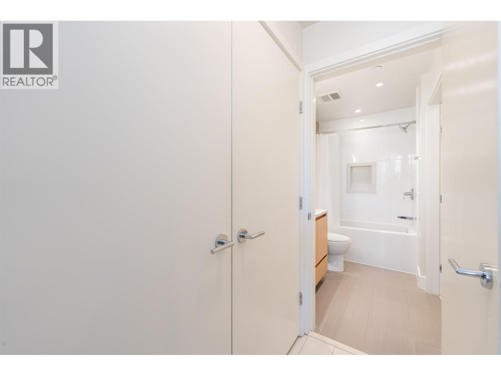 411 3538 Sawmill Crescent, Vancouver, British Columbia  V5S 0J8 - Photo 16 - R3101212