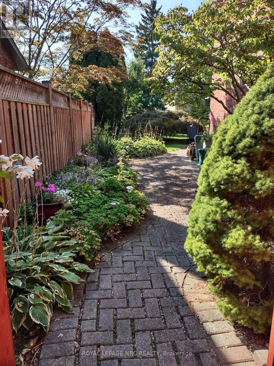 7 Barbican Trail, St. Catharines, Ontario  L2T 4A1 - Photo 46 - X12904292