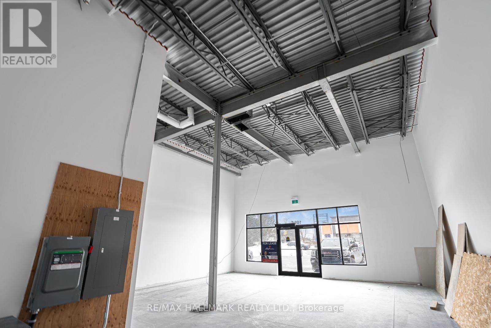 1100 10th Street, Hanover, Ontario  N4N 3B8 - Photo 3 - X12576674