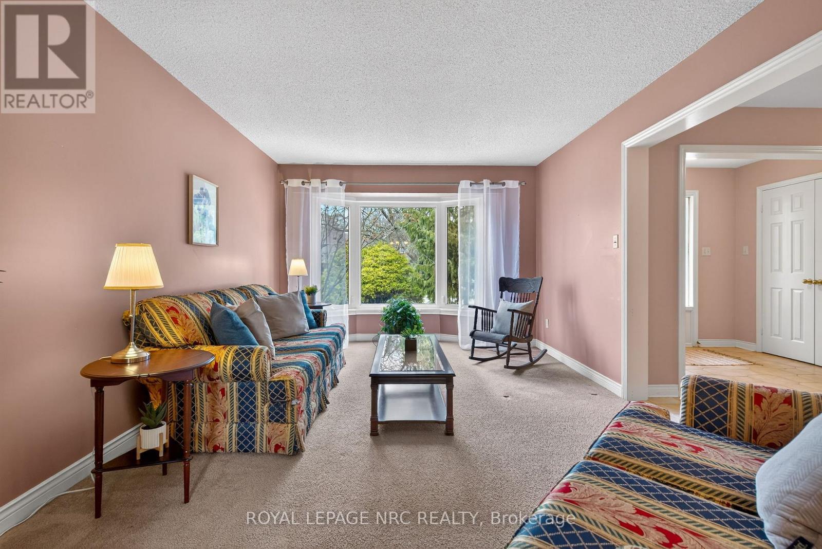 7 Barbican Trail, St. Catharines, Ontario  L2T 4A1 - Photo 7 - X12904292