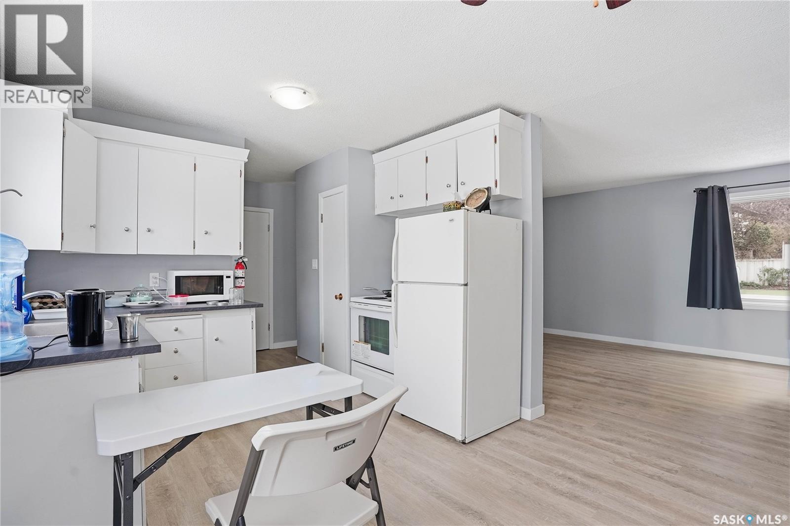 43 Bantry Street, Lanigan, Saskatchewan  S0K 2M0 - Photo 6 - SK030891