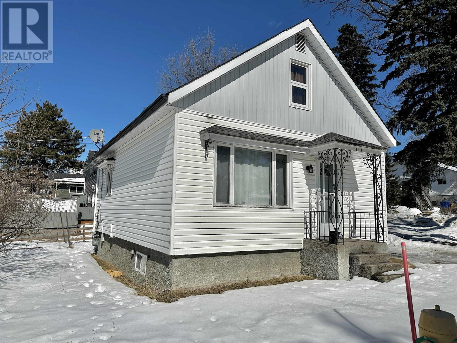 314 Seventh St S, Kenora, Ontario  P9N 1R1 - Photo 3 - TB2600493