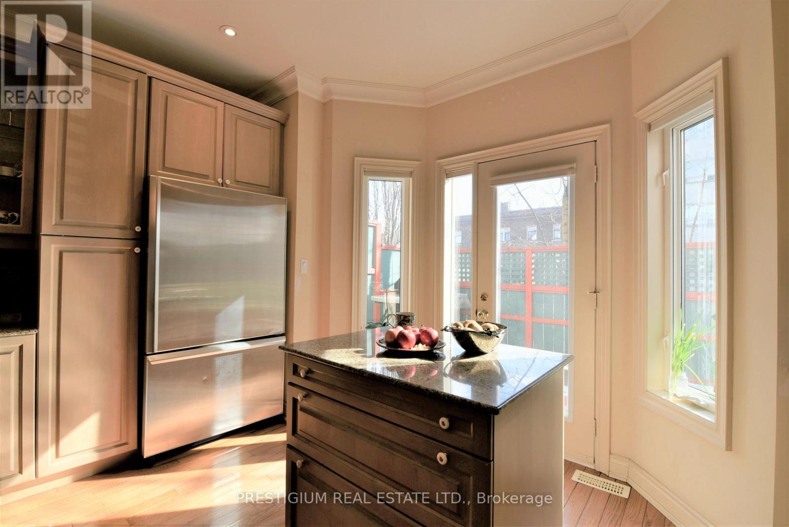 11 Annex Lane, Toronto (Annex), Ontario  M5R 3V2 - Photo 10 - C12905310