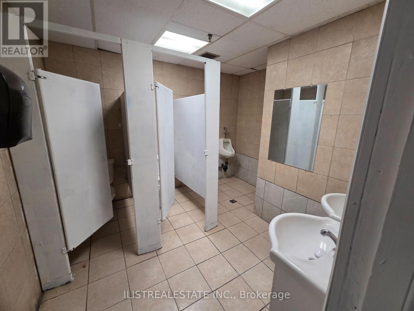 Basement Unit 8 - 433 Comstock Road, Toronto (Clairlea-Birchmount), Ontario  M1L 2H4 - Photo 11 - E12905284