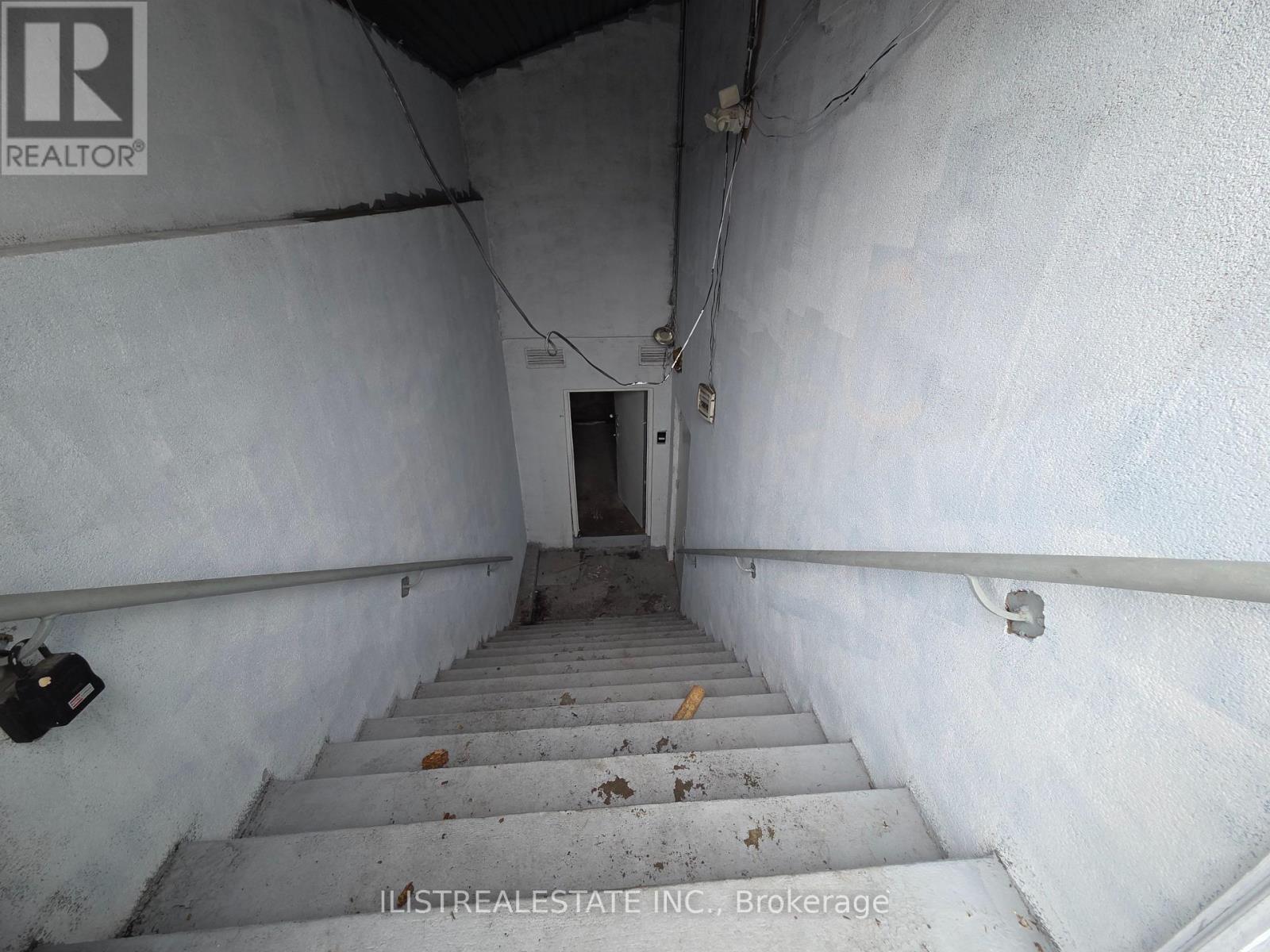 Basement Unit 8 - 433 Comstock Road, Toronto (Clairlea-Birchmount), Ontario  M1L 2H4 - Photo 16 - E12905284