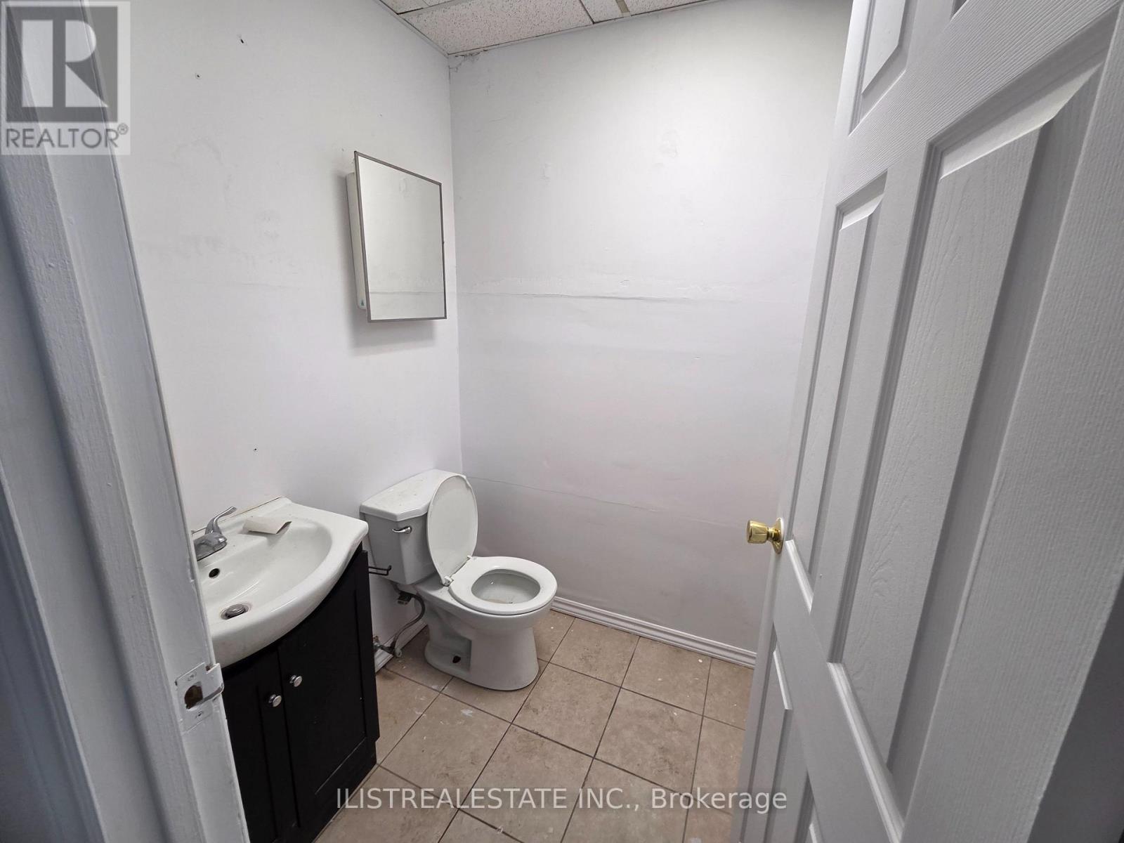 Basement Unit 8 - 433 Comstock Road, Toronto (Clairlea-Birchmount), Ontario  M1L 2H4 - Photo 9 - E12905284