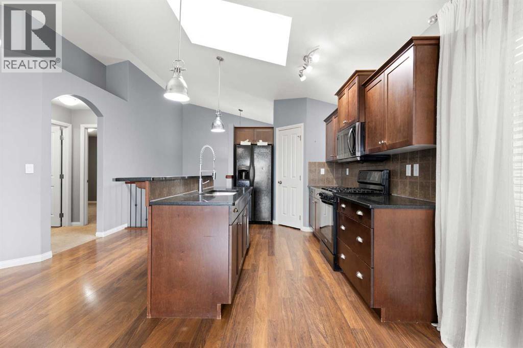 365 Somerset Row Se, Medicine Hat, Alberta  T1B 0H1 - Photo 10 - A2274650