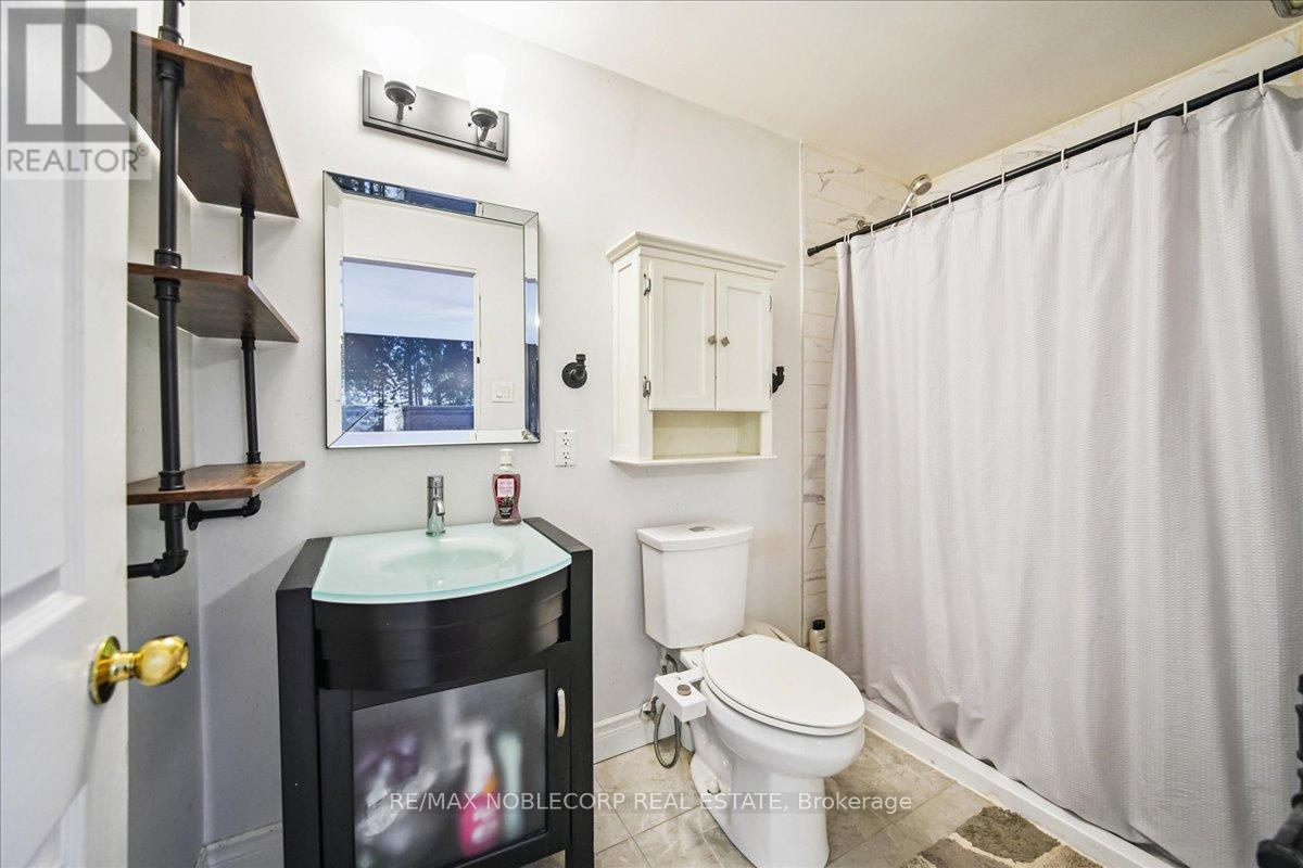 1945 10th Side Road, New Tecumseth, Ontario  L0G 1W0 - Photo 17 - N12905300