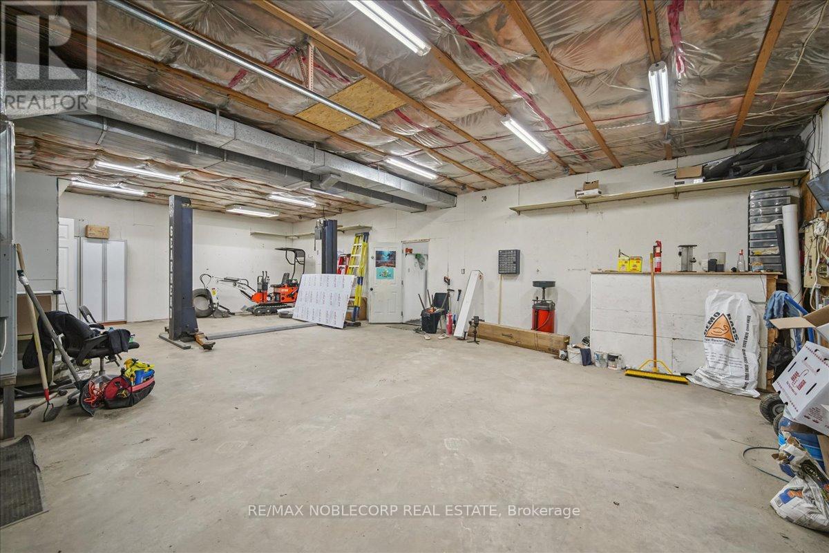 1945 10th Side Road, New Tecumseth, Ontario  L0G 1W0 - Photo 34 - N12905300