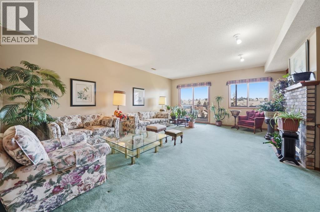 44 Edgeland Close NW, Calgary, Alberta  T3A 3B1 - Photo 16 - A2294134