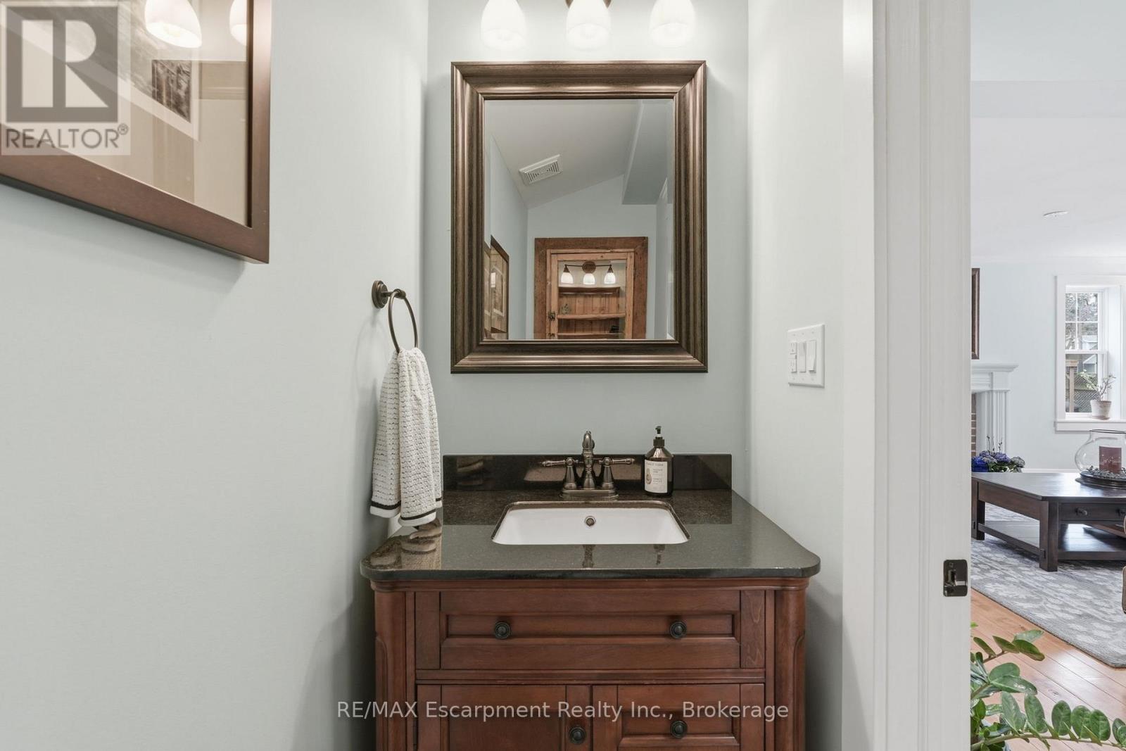 228 Mill Street N, Hamilton, Ontario  L0R 2H0 - Photo 16 - X12905174