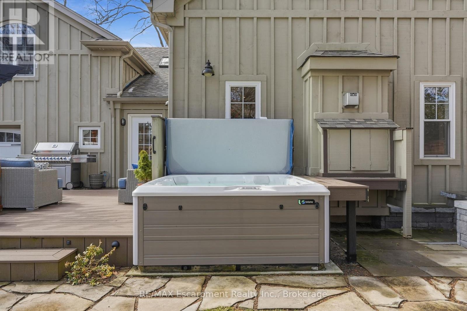 228 Mill Street N, Hamilton, Ontario  L0R 2H0 - Photo 41 - X12905174