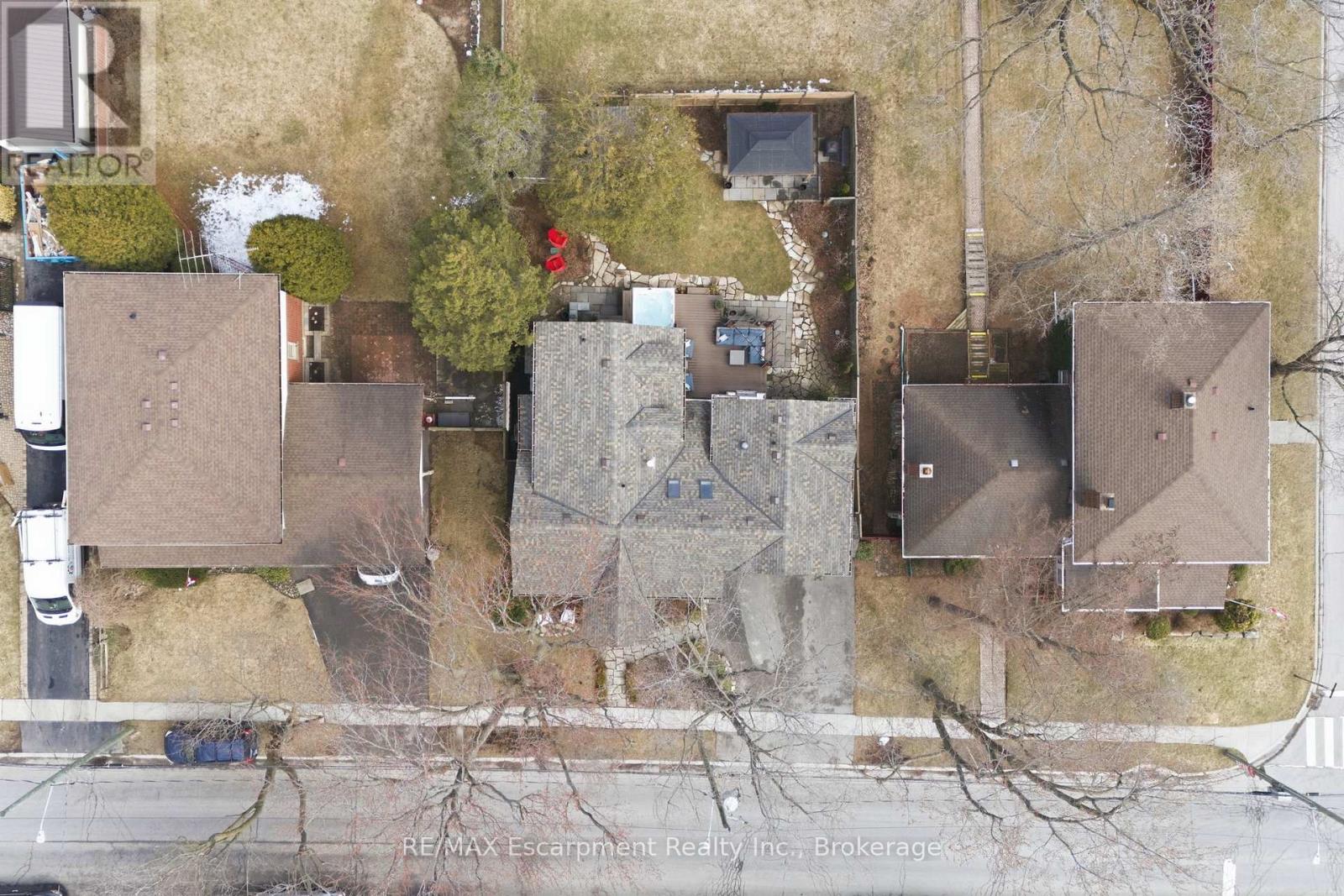 228 Mill Street N, Hamilton, Ontario  L0R 2H0 - Photo 47 - X12905174