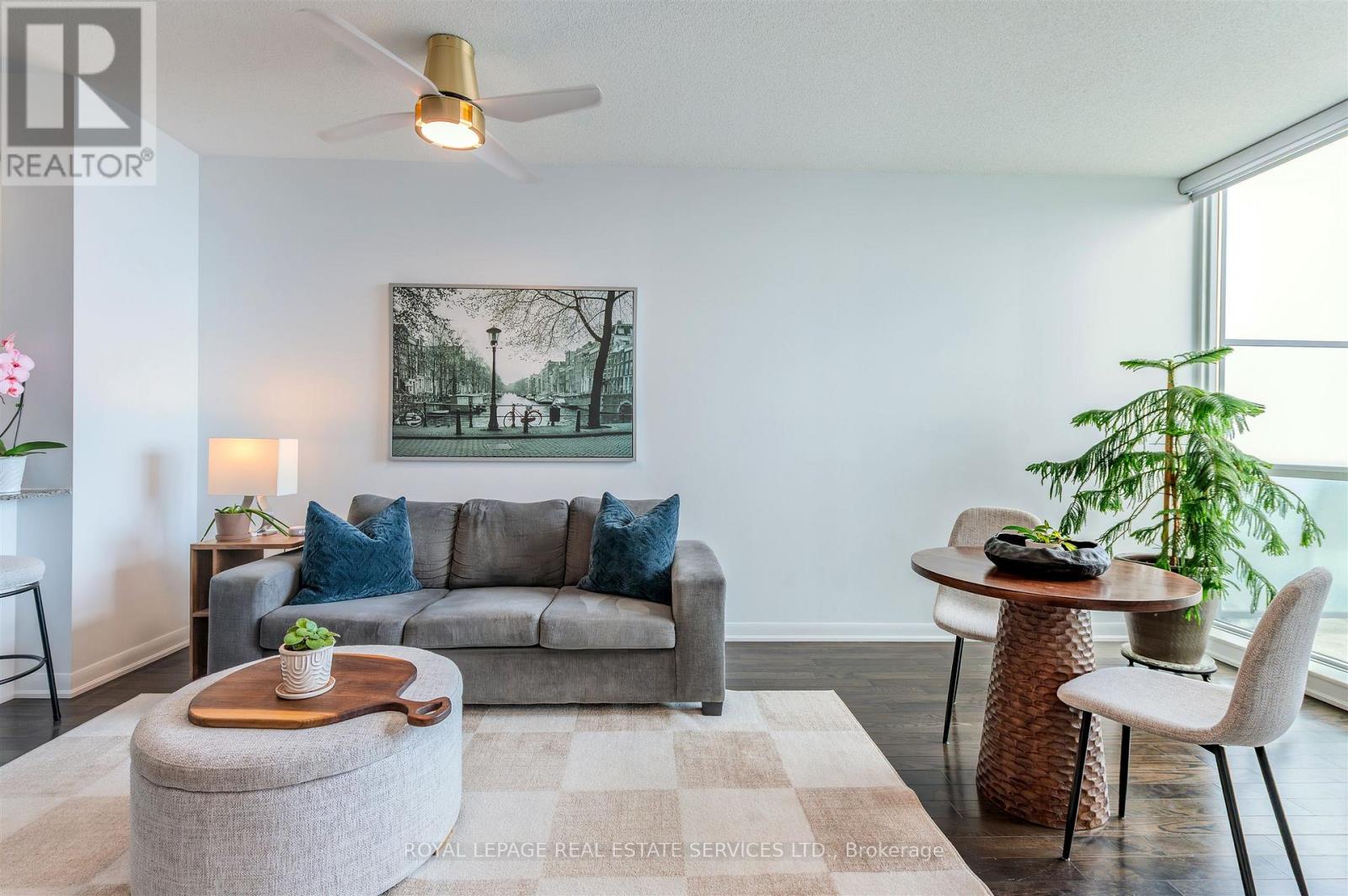 Ph101 - 215 Sherway Gardens Road, Toronto, Ontario  M9C 0A4 - Photo 8 - W12905270