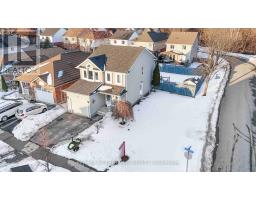 135 VERONICA DRIVE, Kitchener, Ontario