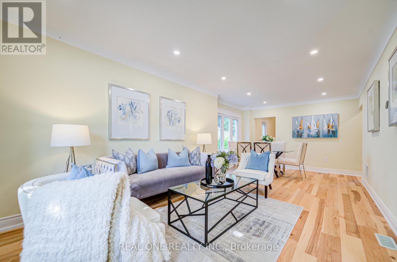 4052 Saint James Avenue, Niagara Falls, Ontario  L2E 6H6 - Photo 5 - X12905282