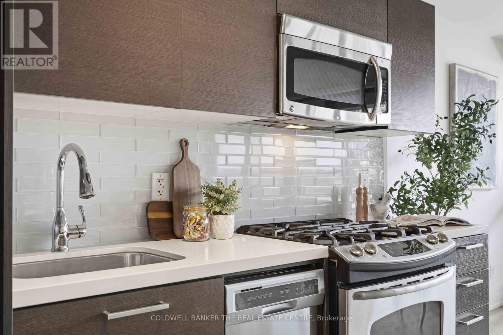 503 - 319 Carlaw Avenue, Toronto, Ontario  M4M 0A4 - Photo 12 - E12870894