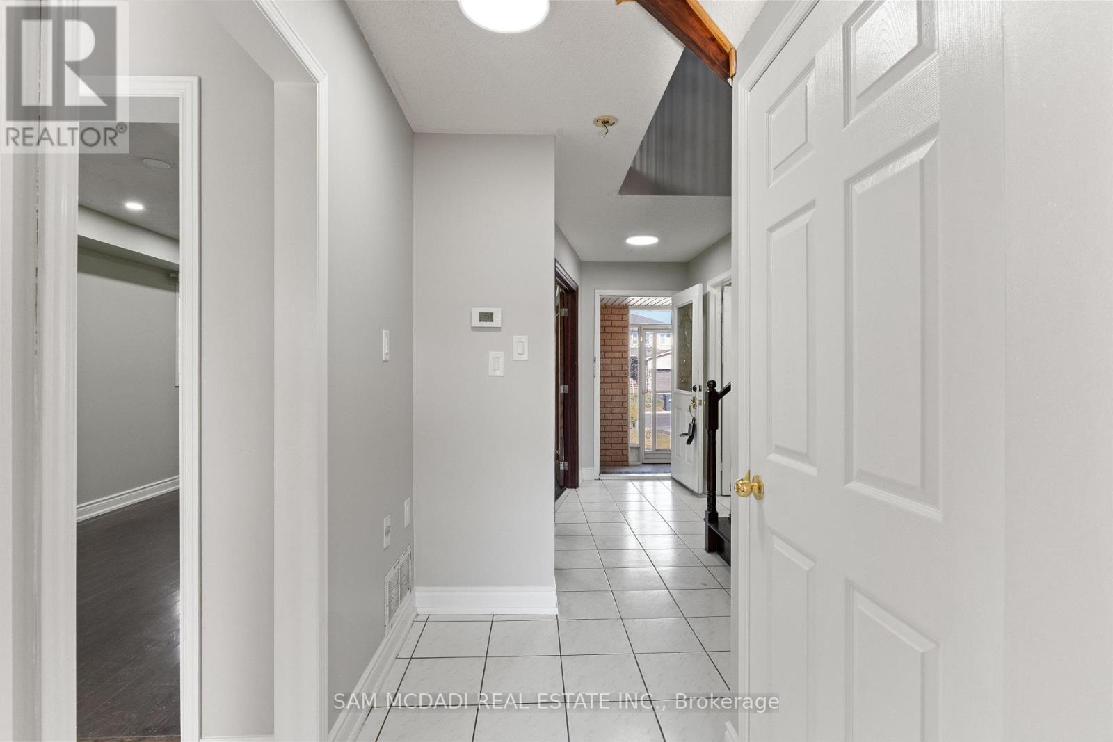 67 Blue Bonnet Drive, Brampton, Ontario  L6Y 4N3 - Photo 17 - W12898440