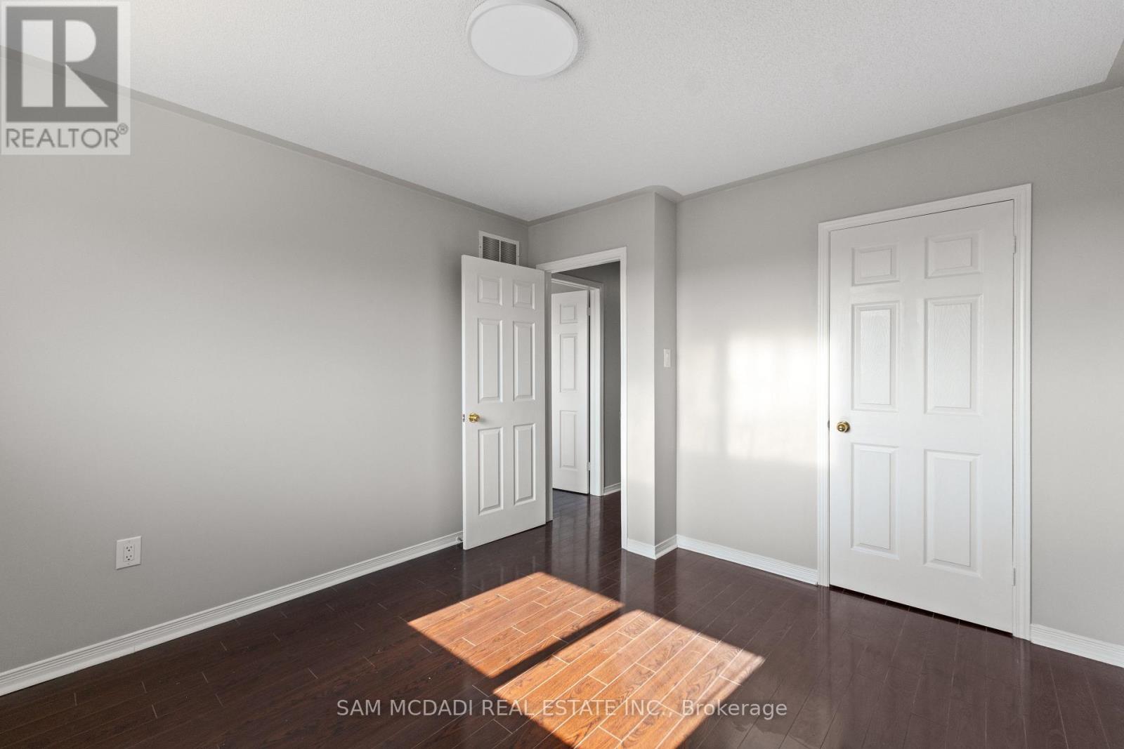 67 Blue Bonnet Drive, Brampton, Ontario  L6Y 4N3 - Photo 19 - W12898440