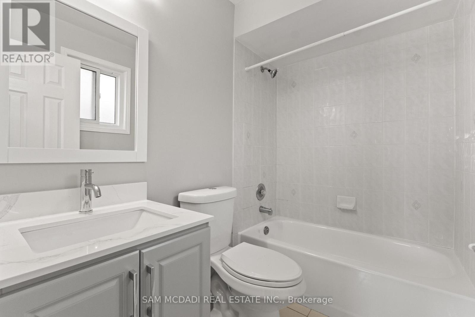 67 Blue Bonnet Drive, Brampton, Ontario  L6Y 4N3 - Photo 28 - W12898440