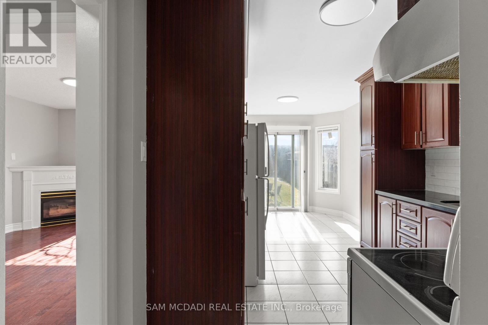 67 Blue Bonnet Drive, Brampton, Ontario  L6Y 4N3 - Photo 14 - W12898440