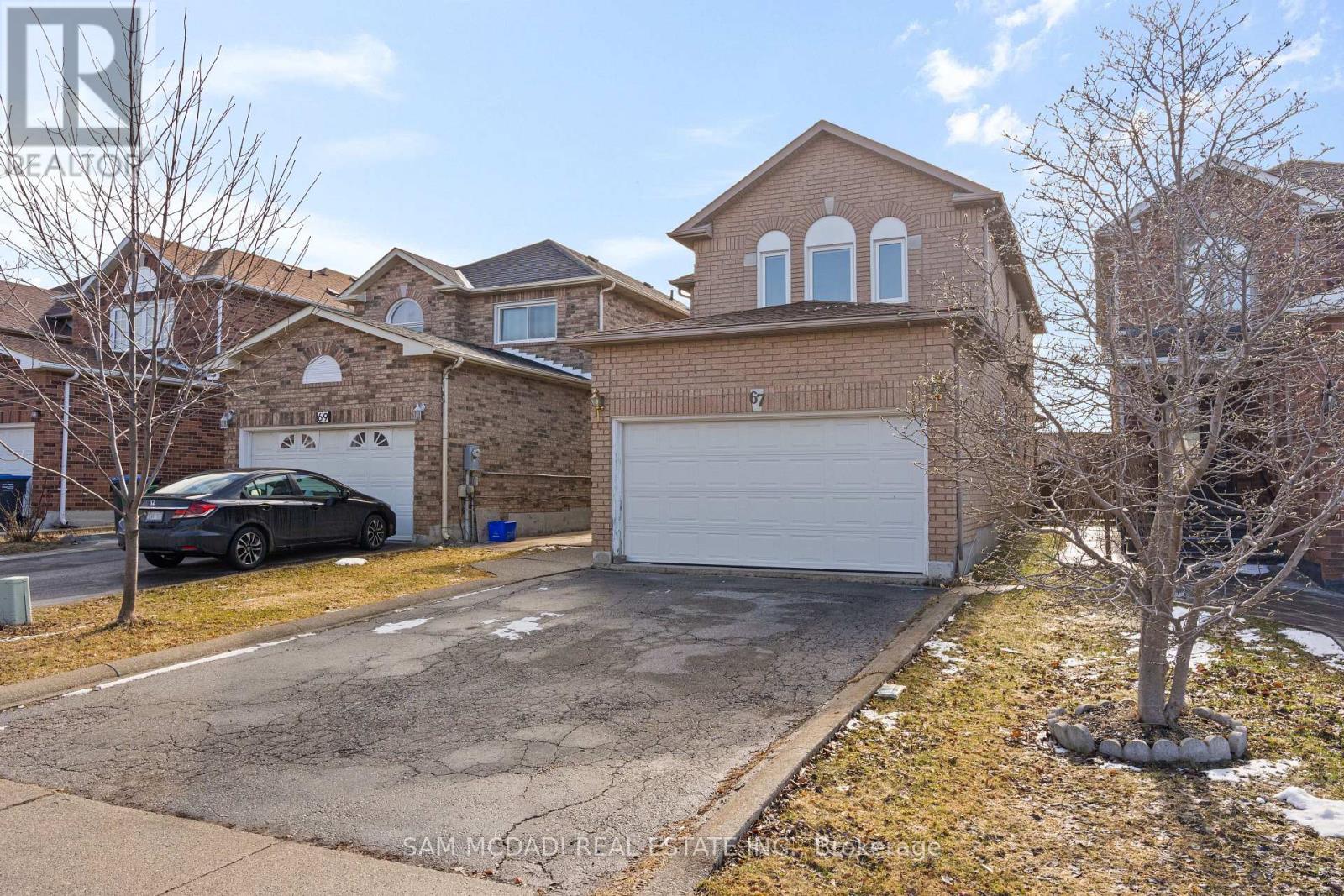 67 Blue Bonnet Drive, Brampton, Ontario  L6Y 4N3 - Photo 2 - W12898440